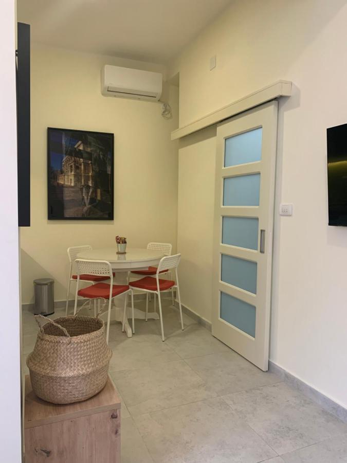 Sunlit Artist Studio Daire Belgrad Dış mekan fotoğraf