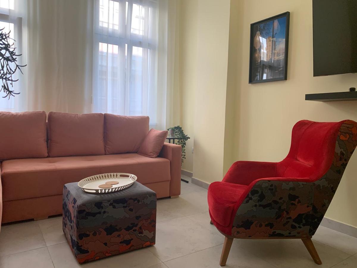 Sunlit Artist Studio Daire Belgrad Dış mekan fotoğraf